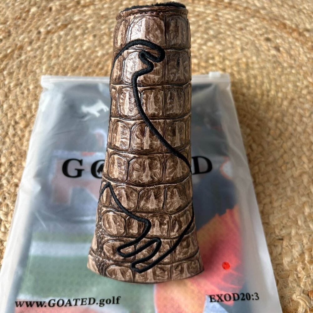 RARE! Goated Golf Towel (Tim Tebow) With Goated Golf The Gator Blade Headcover - Picture 10 of 11